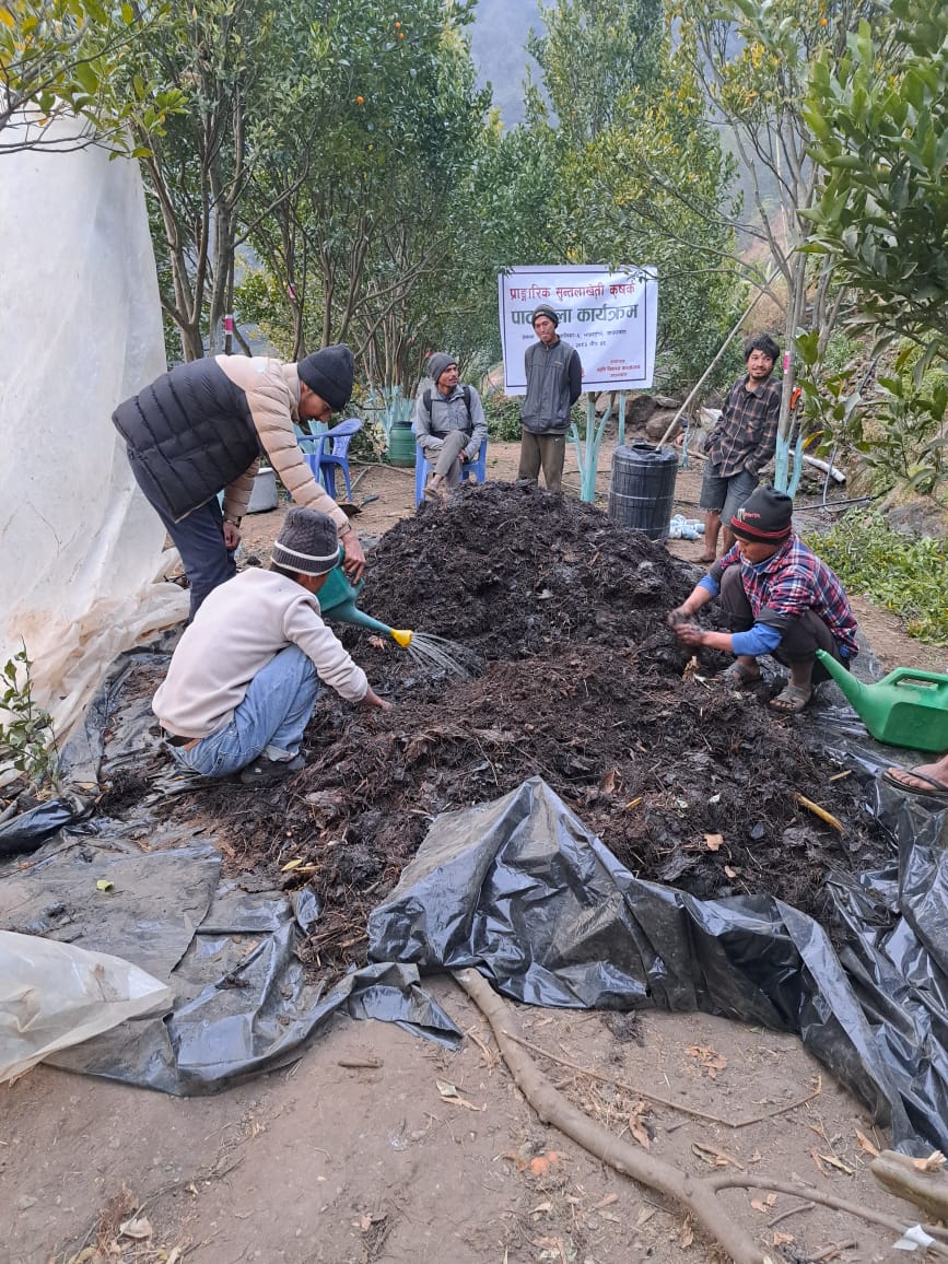 गोठेमलमा सुक्ष्म जिवाणु फोर्टिफाईड गर्दै